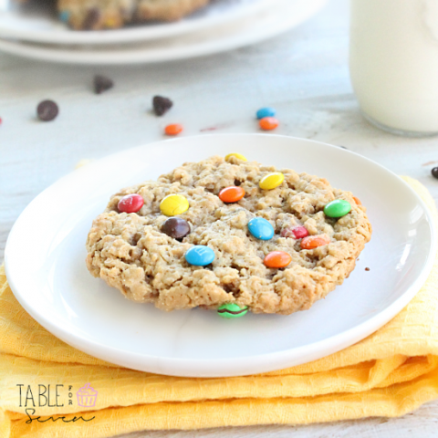 Monster Cookies #cookies #monstercookies #chocolatechips #peanutbutter #oats #m&mcandies