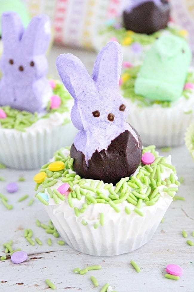 Peeps Mini Cheesecakes #peeps #mini #cheesecake #nobake #tableforsevenblog 