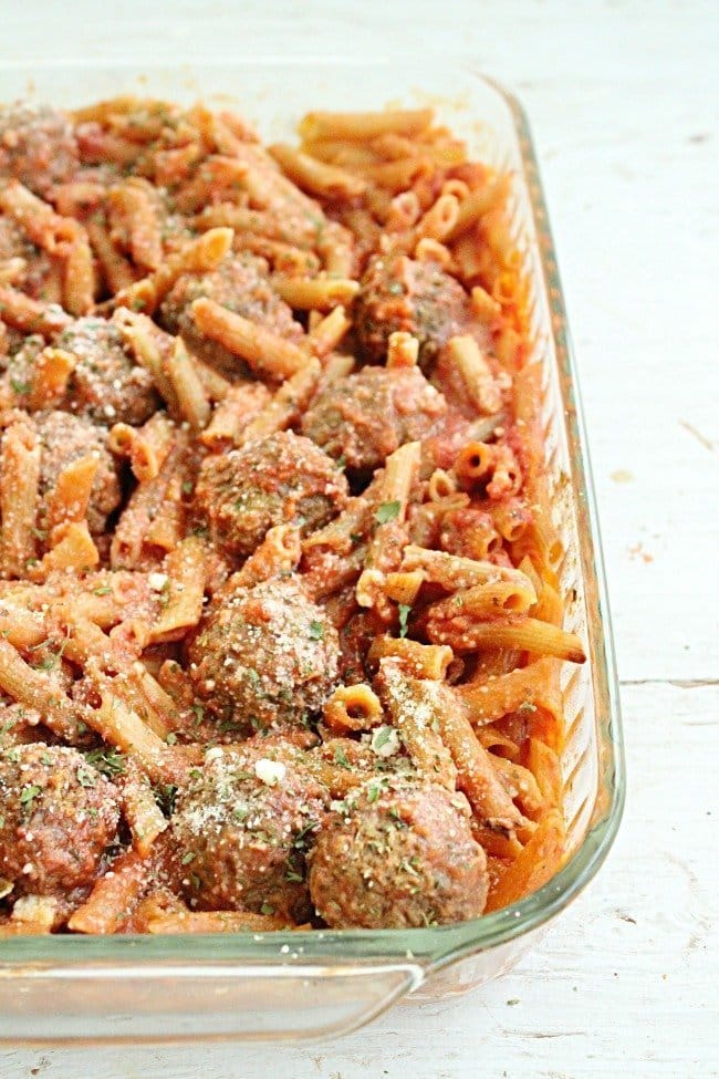 One Pan No Boil Penne and Meatballs-Table for Seven #dinner #noboilpasta #meatballs