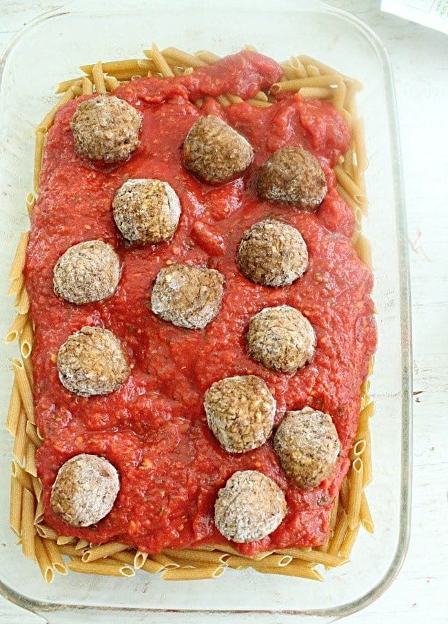 One Pan No Boil Penne and Meatballs-Table for Seven #dinner #noboilpasta #meatballs