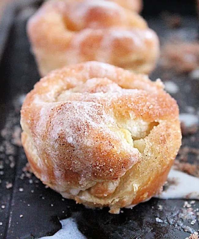 Puff Pastry Muffins- Table for Seven #tableforsevenblog #muffins #puffpastry #cinnamonsugar