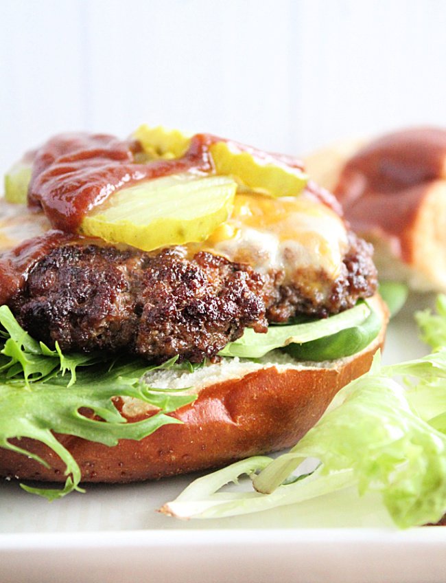 Smash Burgers- Table for Seven #tableforsevenblog #burgers #smashburgers #beef #dinner 